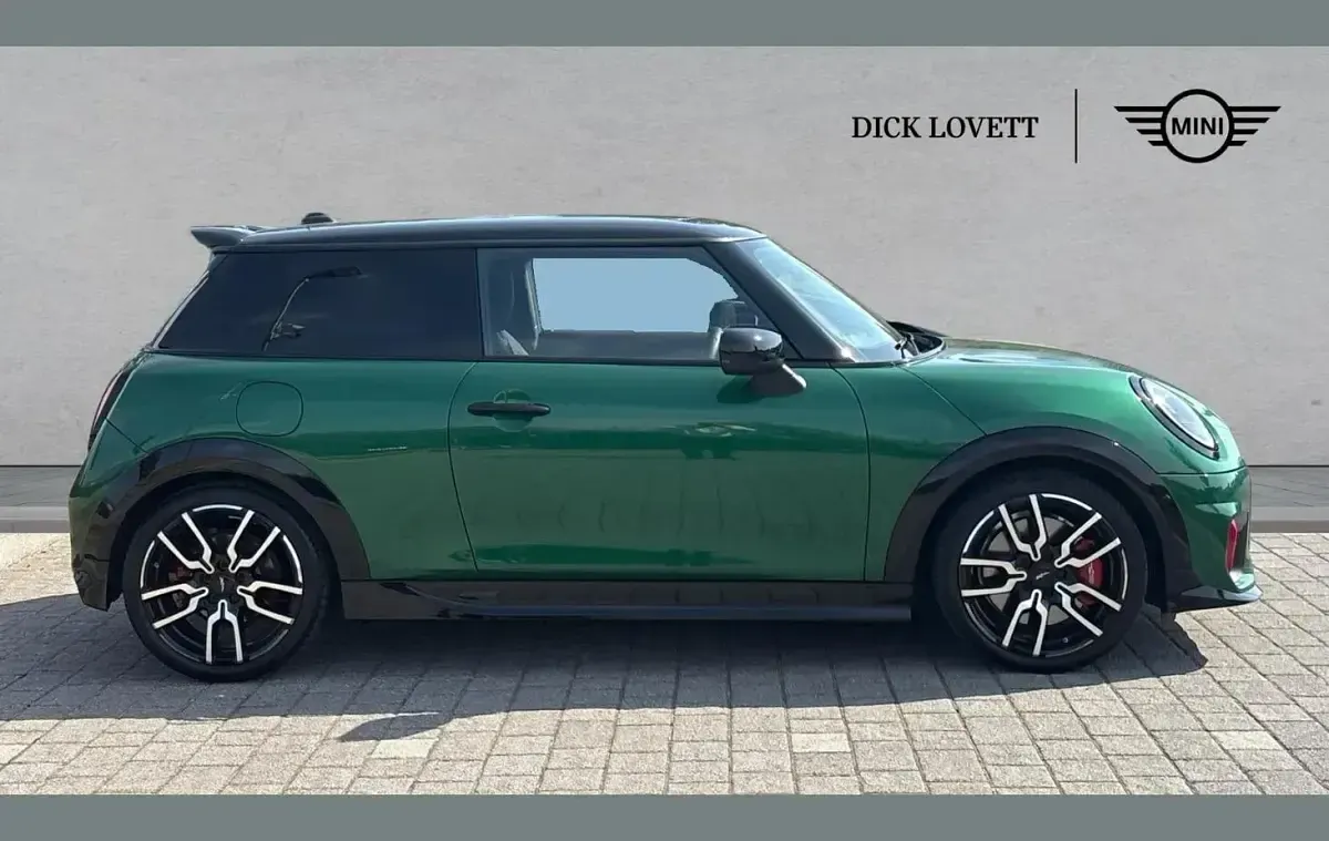 Used Mini John Cooper Works Hatch 228 HP (167 kW) 2024 Green Hatchback