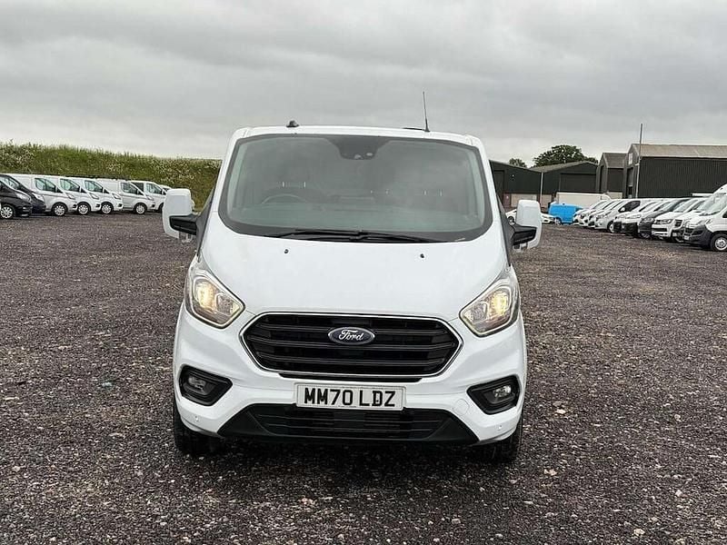 Used Ford Transit Custom Limited 130 HP (95 kW) 2021 White Van