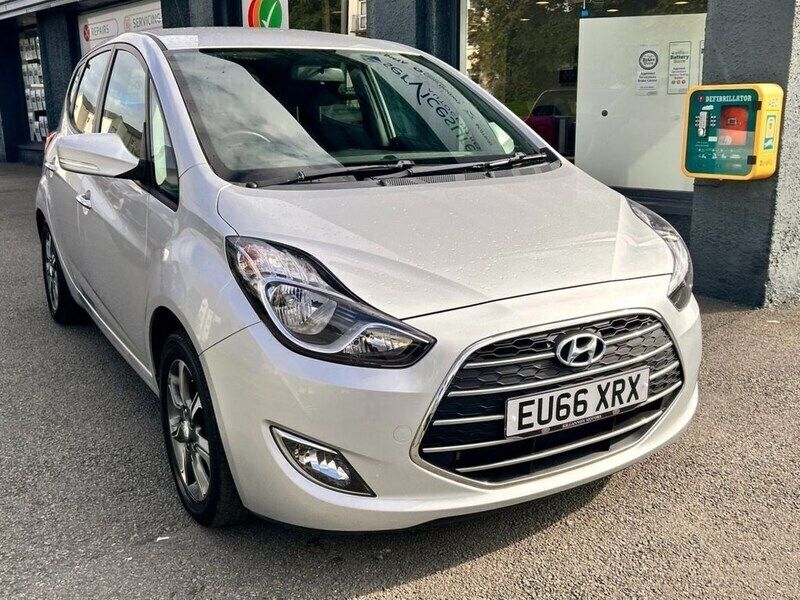 Silver Used 2016 Hyundai ix20 SE MPV | £6,495 (Fair price) - Image 1/4
