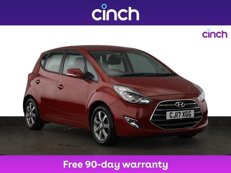 Red Used 2017 Hyundai ix20 SE Hatchback | £8,019 (Fair price) - Image 1/3