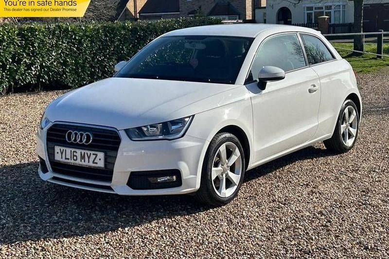 Used Audi A1 Sport 125 HP (91 kW) 2016 White Hatchback