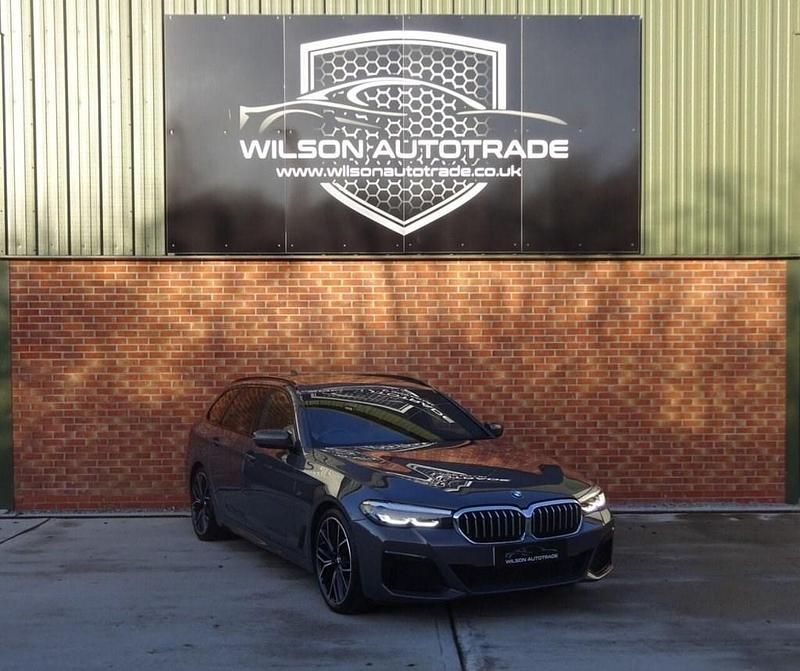 Grey Used 2022 BMW 530 M Sport Estate | £31,490 (Fair price) - Image 1/4