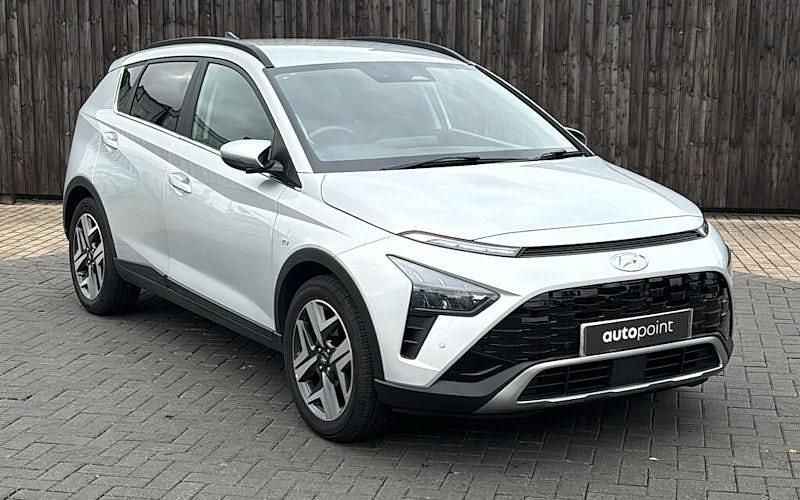 Used 2024 Hyundai Bayon Premium SUV | £13,499 (Good price) - Image 1/2