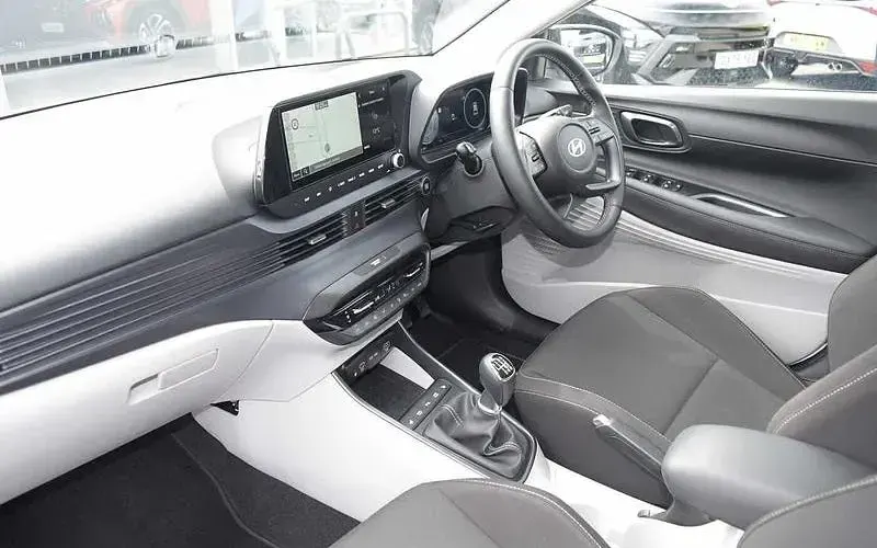 Used Hyundai i20 90 HP (66 kW) 2026 White Hatchback