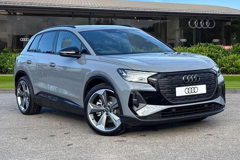 New Audi Q4 e-tron Black Edition 210 kW (286 HP) 2026 Grey SUV