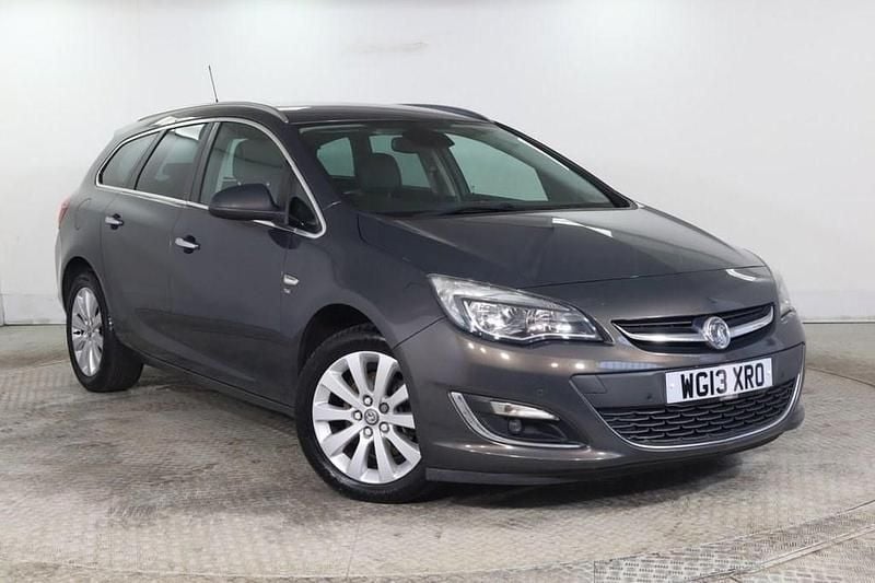 Used Vauxhall Astra S 165 HP (121 kW) 2013 Grey Estate