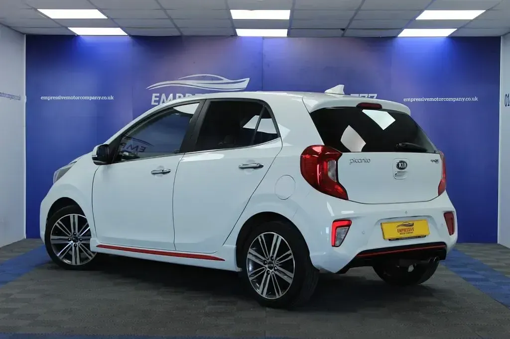 Used Kia Picanto GT-Line S 99 HP (72 kW) 2020 White Hatchback