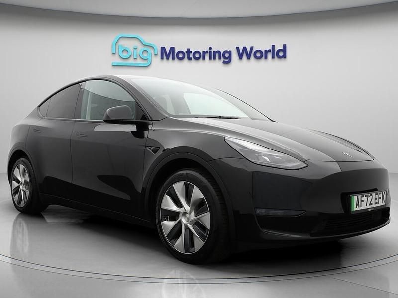Black Used 2022 Tesla Model Y Long Range AWD SUV | £18,600 (Fair price) - Image 1/4