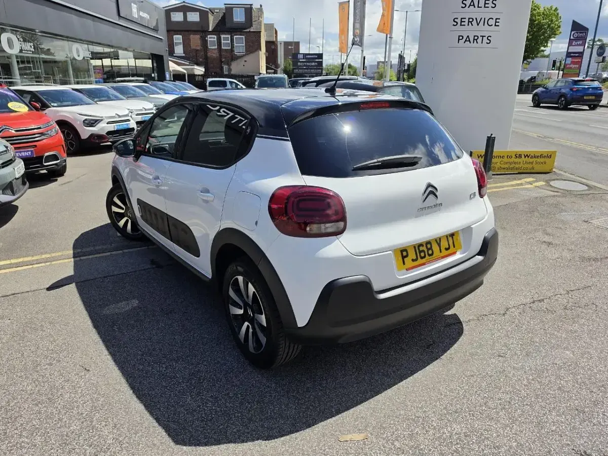 Used Citroën C3 Flair 81 HP (59 kW) 2019 White Hatchback