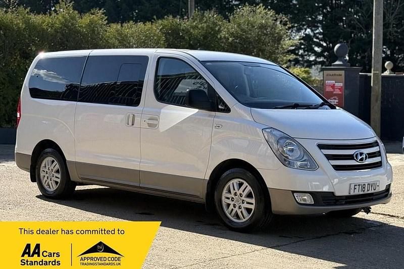 Used Hyundai I800 SE 134 HP (98 kW) 2018 White MPV