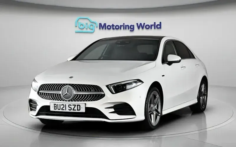 Usado Mercedes A250 AMG line 259 HP (190 kW) 2021 Branco Sedan