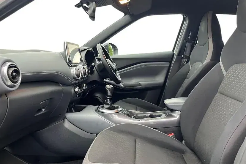 Second-hand Nissan Juke N-Connecta 114 CP (83 kW) 2021 Alb SUV