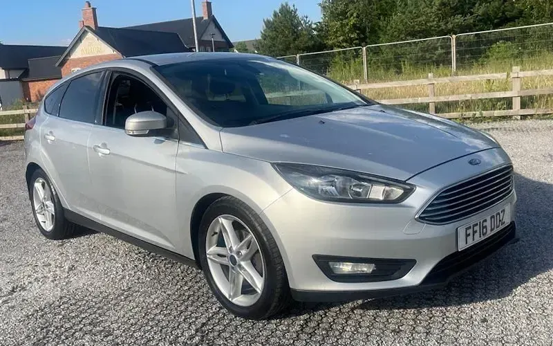 Used Ford Focus Zetec 120 HP (88 kW) 2016 Hatchback