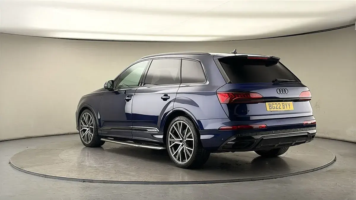 Begagnad Audi Q7 Comfort 2021 Blå SUV