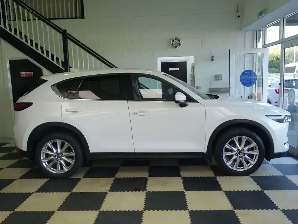 Used Mazda CX-5 Inclusive 184 HP (135 kW) 2018 White SUV