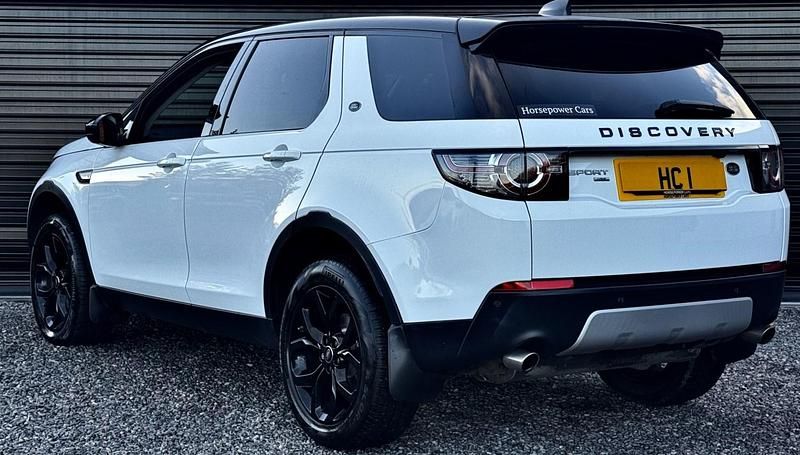 Used Land Rover Discovery Sport HSE 240 HP (176 kW) 2017 White SUV