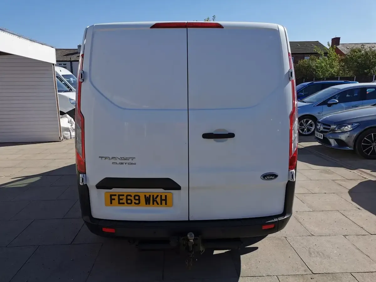 Used Ford 300 2019 White Van