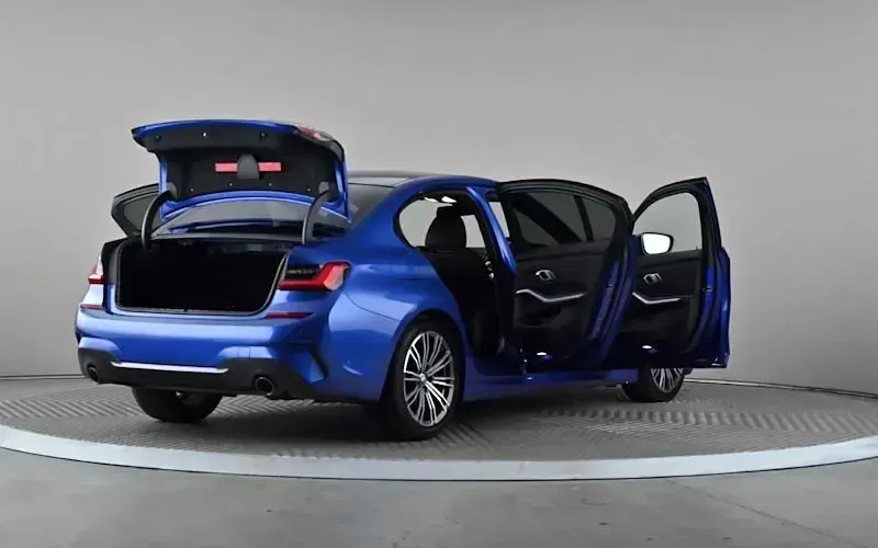 Used BMW 320 M Sport 184 HP (135 kW) 2020 Blue Sedan