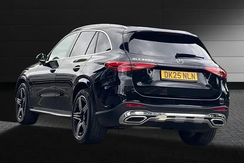 Used Mercedes GLC220 AMG Line Premium 197 HP (144 kW) 2025 Obsidian black Estate