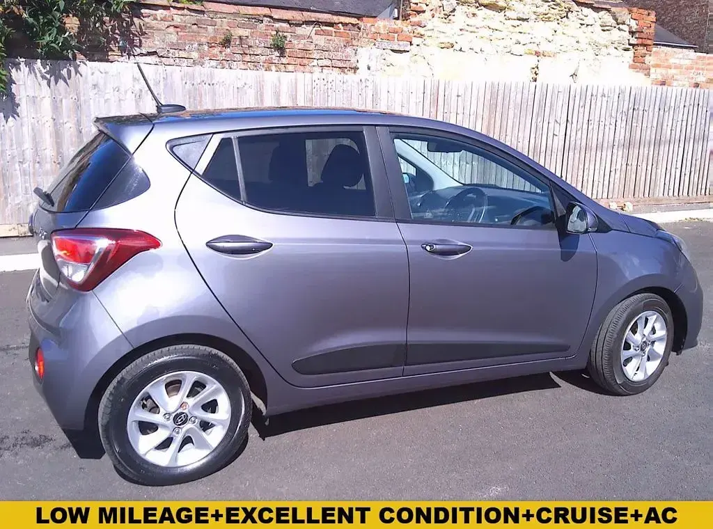 Used Hyundai i10 Premium 87 HP (63 kW) 2017 Grey Hatchback
