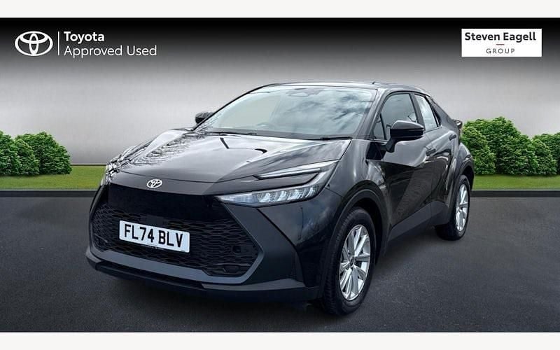 Used Toyota C-HR 140 HP (102 kW) 2026 SUV