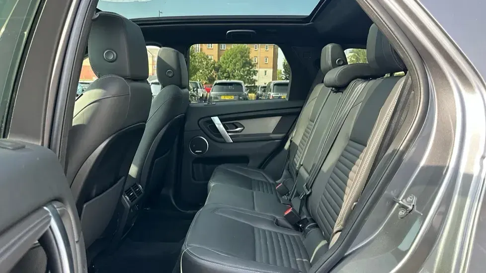 Used Land Rover Discovery Sport HSE Dynamic 269 HP (197 kW) 2024 Eiger gray SUV