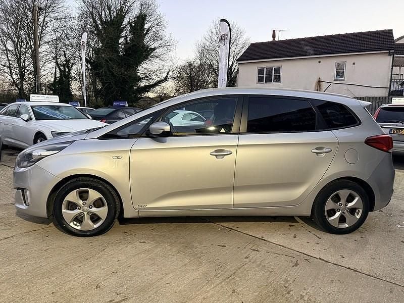 Used Kia Carens 133 HP (97 kW) 2015 Silver MPV