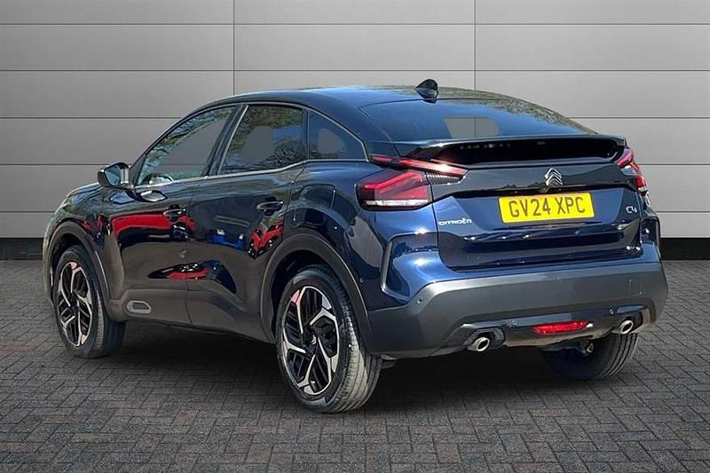 Used Citroën C4 PureTech 131 HP (96 kW) 2024 Eclipse blue SUV