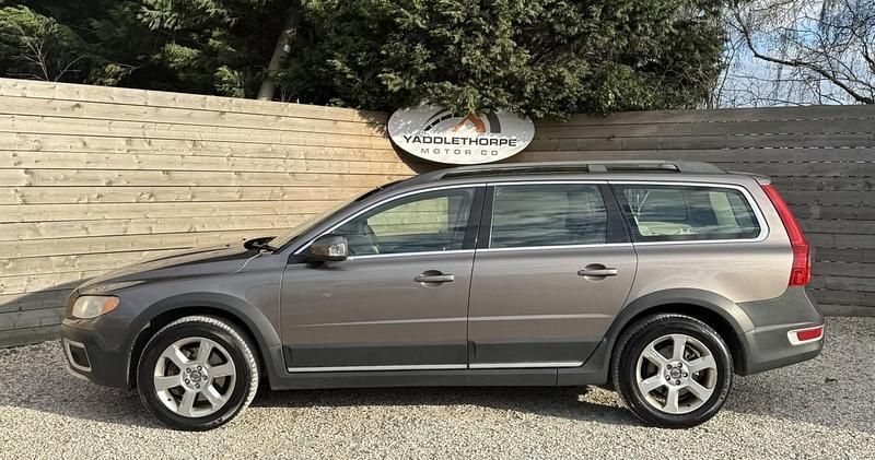 Used Volvo XC70 SE Lux 185 HP (136 kW) 2008 Grey Estate