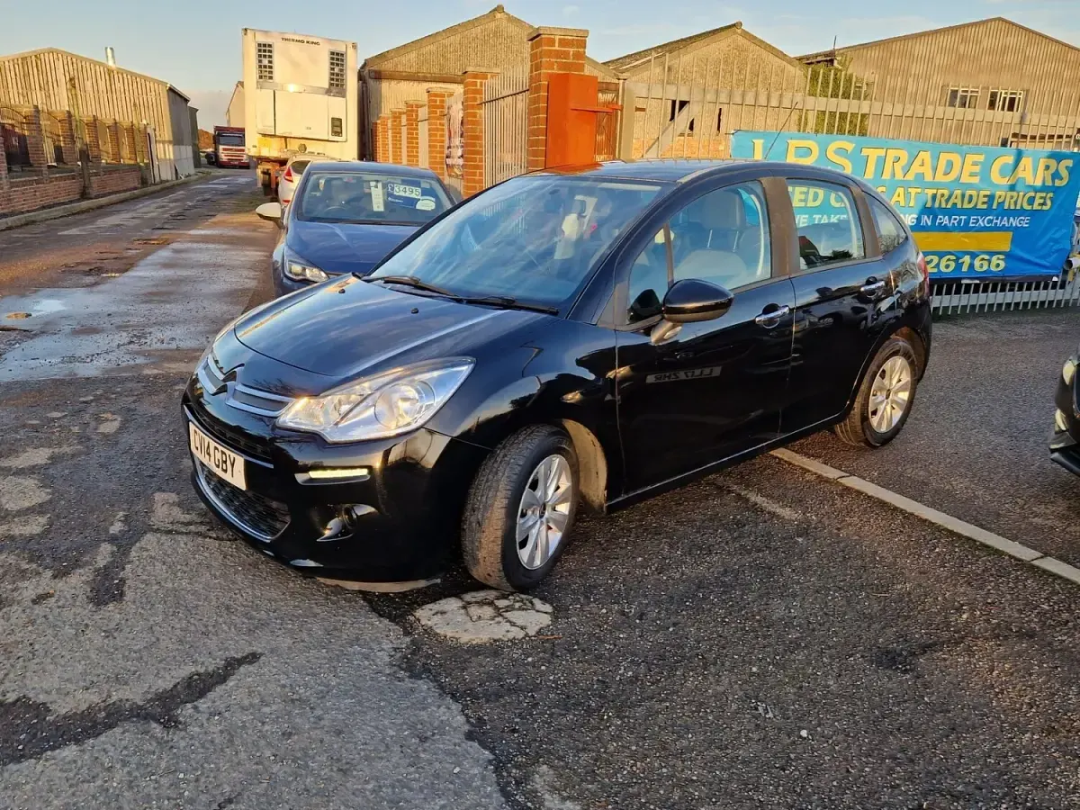Used Citroën C3 VTR Sport 82 HP (60 kW) 2014 Black Hatchback