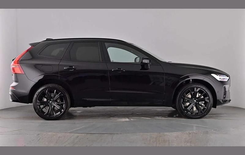 New Volvo XC60 Plus 350 HP (257 kW) 2026 Onyx black SUV