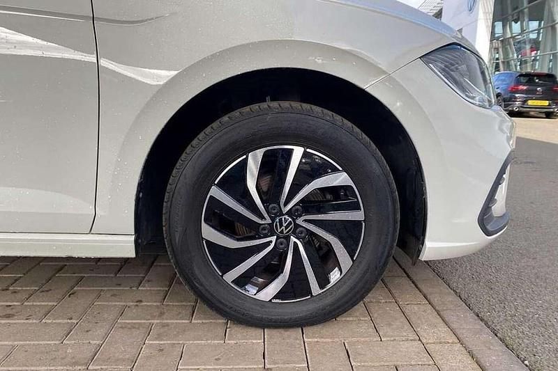 Used VW Polo Life 79 HP (58 kW) 2023 Grey Hatchback