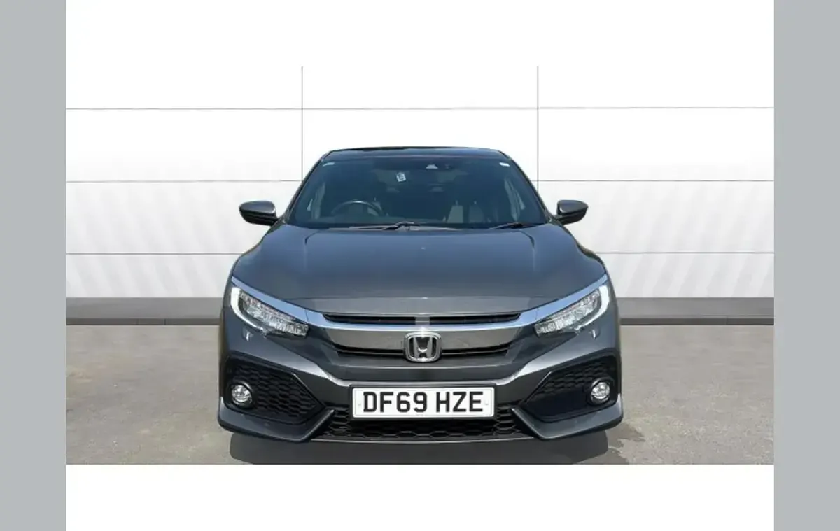 Used Honda Civic Prestige 180 HP (132 kW) 2019 Silver Hatchback