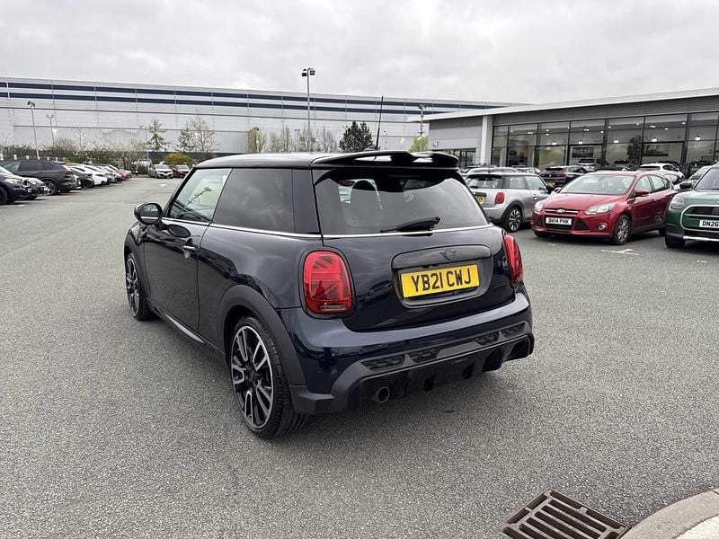 Used Mini Cooper Sport 134 HP (98 kW) 2021 Black Hatchback