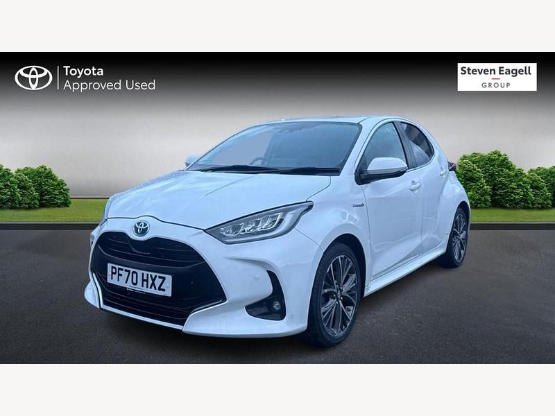 Used Toyota Yaris Hybrid 2021 White Hatchback