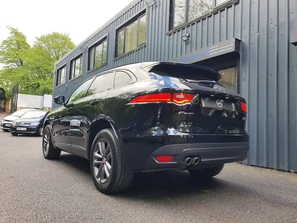 Used Jaguar F-Pace R-Sport 180 HP (132 kW) 2018 Black SUV