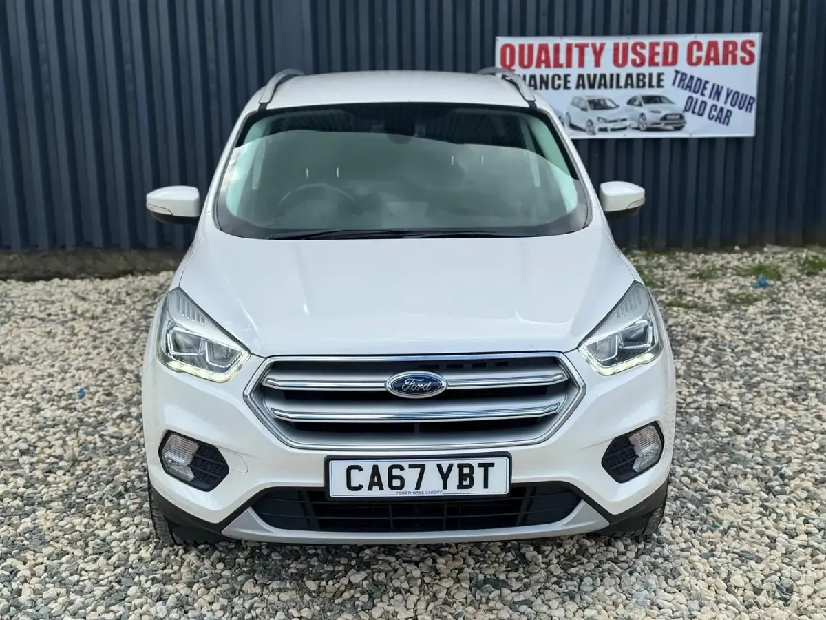 Used Ford Kuga Titanium 150 HP (110 kW) 2017 White SUV