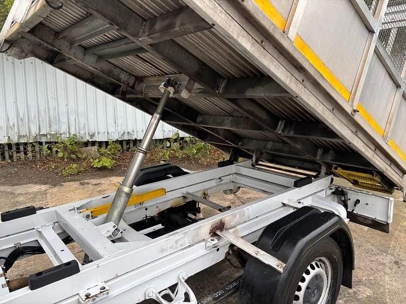 Begagnad Mercedes Sprinter 143 HK (105 kW) 2019 Vit Van