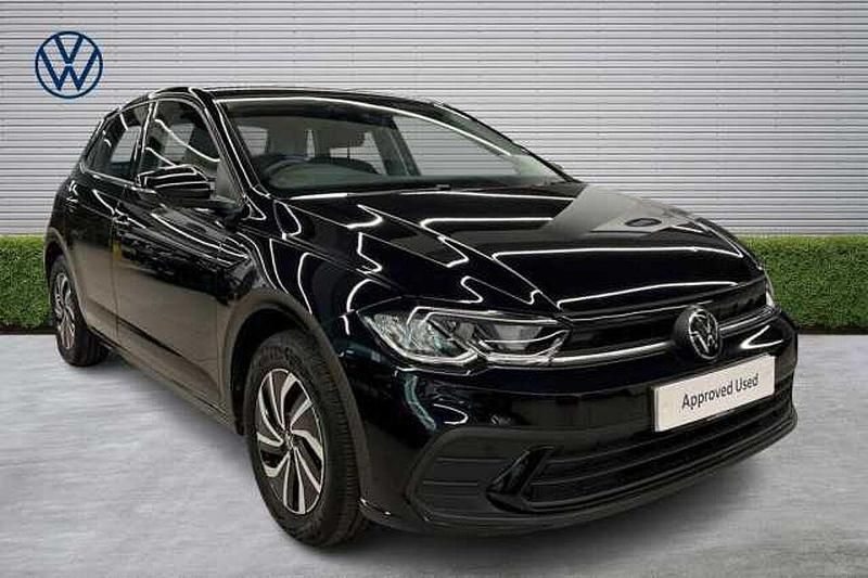 Used VW Polo Life 80 HP (58 kW) 2023 Black Hatchback