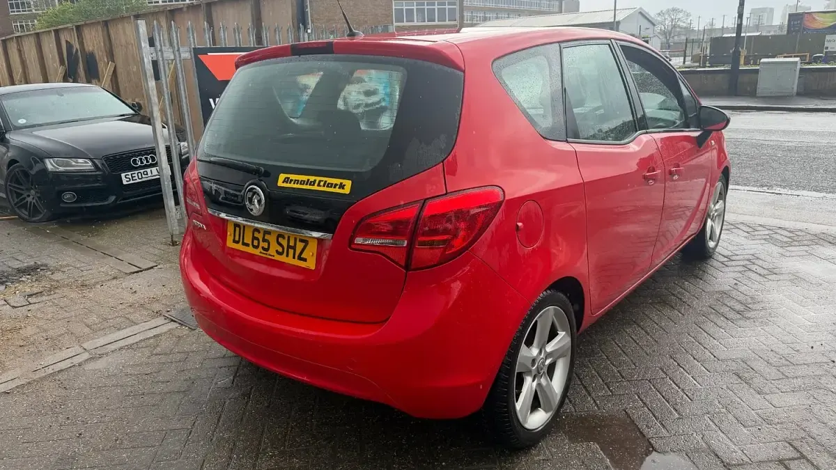 Used Vauxhall Meriva 2015 Red MPV