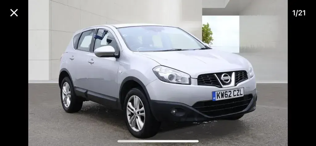 Used Nissan Qashqai Acenta 141 HP (103 kW) 2013 Silver SUV