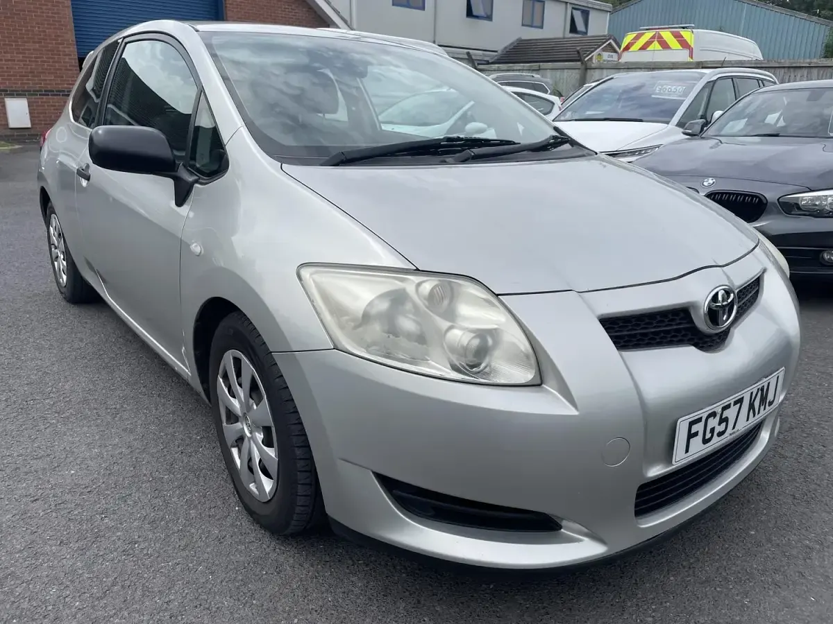 Used Toyota Auris T2 2007 Silver Hatchback
