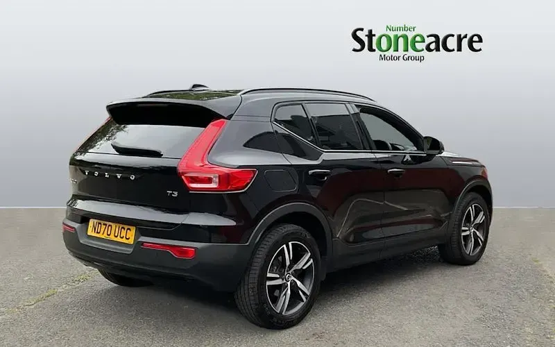 Used Volvo XC40 R-Design 163 HP (119 kW) 2021 Black SUV