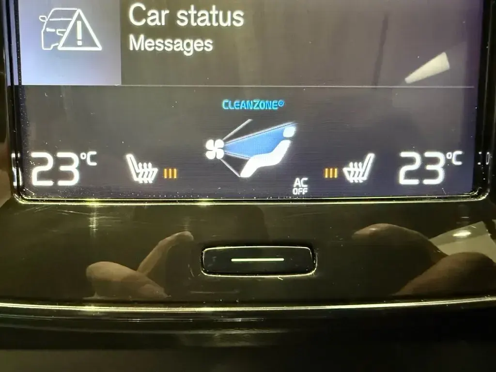 Used Volvo XC40 R-Design Pro 247 HP (181 kW) 2019 Grey SUV