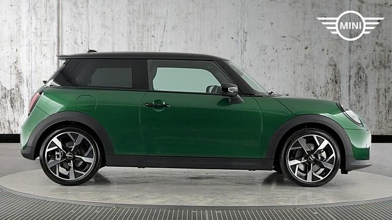 Used Mini Cooper S Hatch 201 HP (147 kW) 2025 Green Hatchback