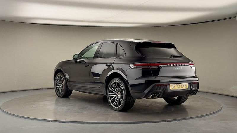 Used Porsche Macan 380 HP (279 kW) 2022 Jet black SUV