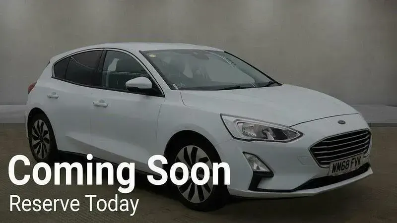 Used Ford Focus Zetec 125 HP (91 kW) 2018 White Hatchback