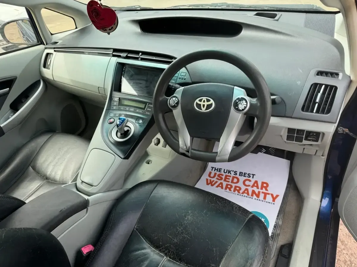Usado Toyota Prius T3 136 CV (100 kW) 2012 Azul Utilitario