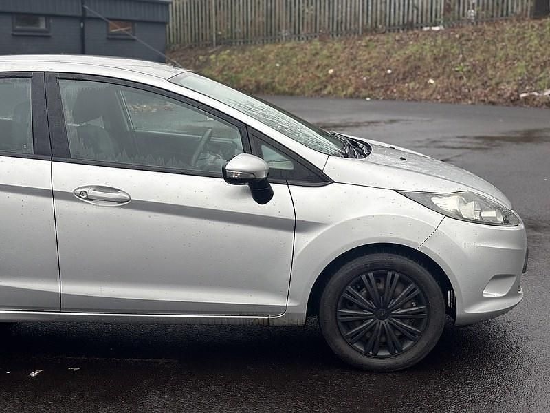Used Ford Fiesta Style 82 HP (60 kW) 2009 Silver Hatchback