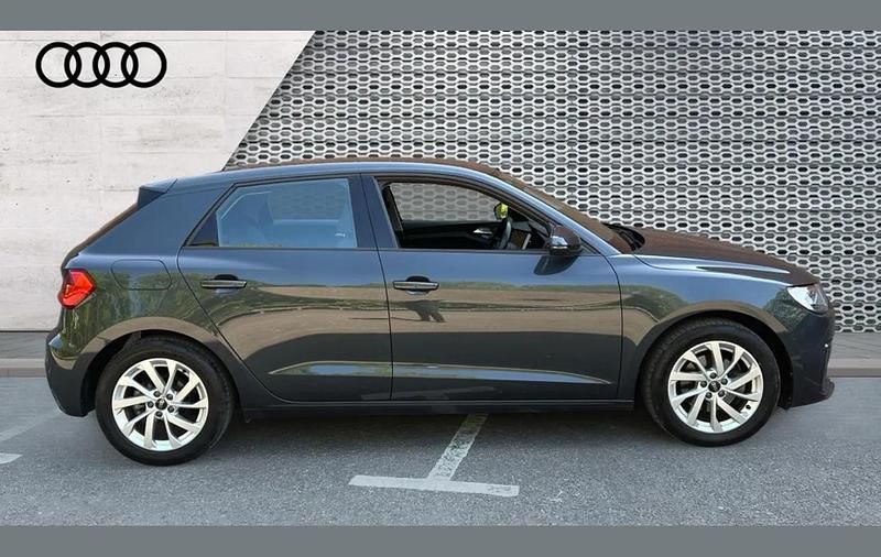 Usado Audi A1 Sport 110 HP (80 kW) 2022 Cinzento Citadino